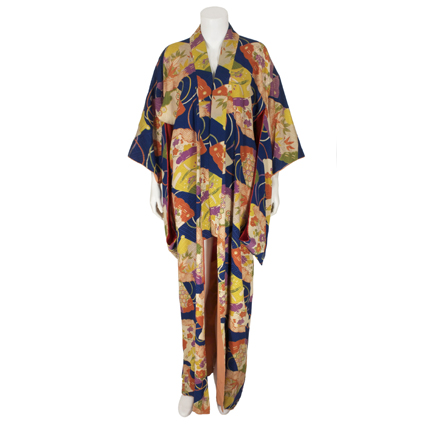 THE RUNAWAYS - Cherie Currie (Dakota Fanning)  Kimono
