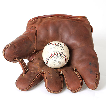 THE NATURAL Roy Hobbs (Robert Redford) – Vintage Style Baseball Glove and Baseball