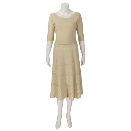 MY ONE AND ONLY - Anne Devereaux (Renee Zellweger)  Vintage Sweater and Skirt