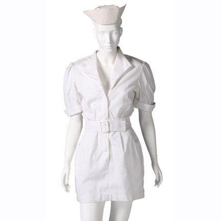 BODY BAGS – The Nurse (Deborah Harry) costume