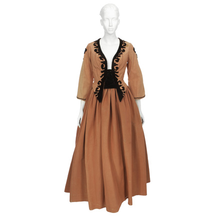 BLACK BART - Lola Montez (Yvonne De Carlo) period Western dress