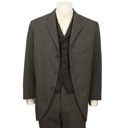 WYATT EARP - Wyatt Earp (Kevin Costner) costume worn in canyon shootout ...